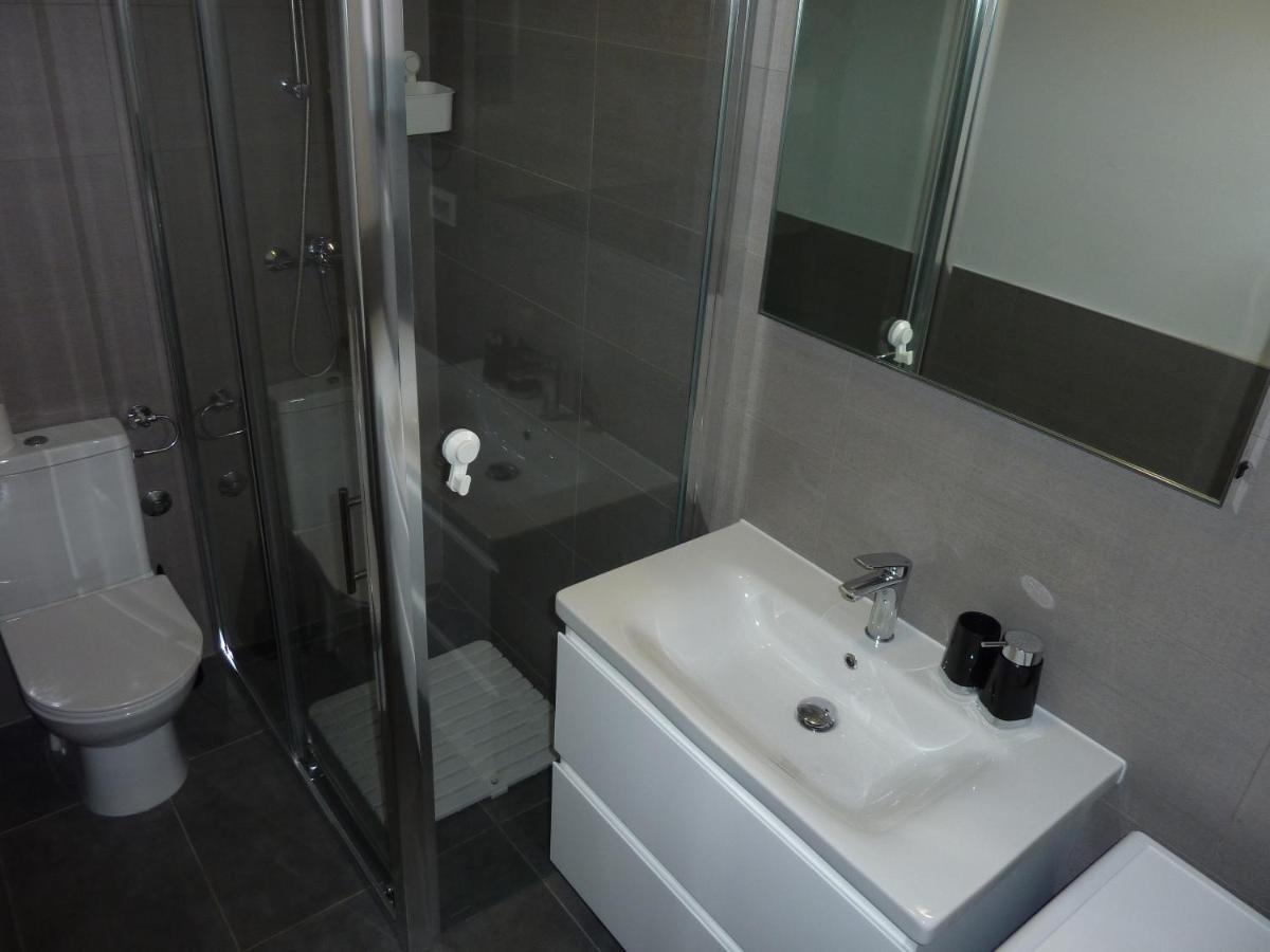 King With Private Parking Apartment *